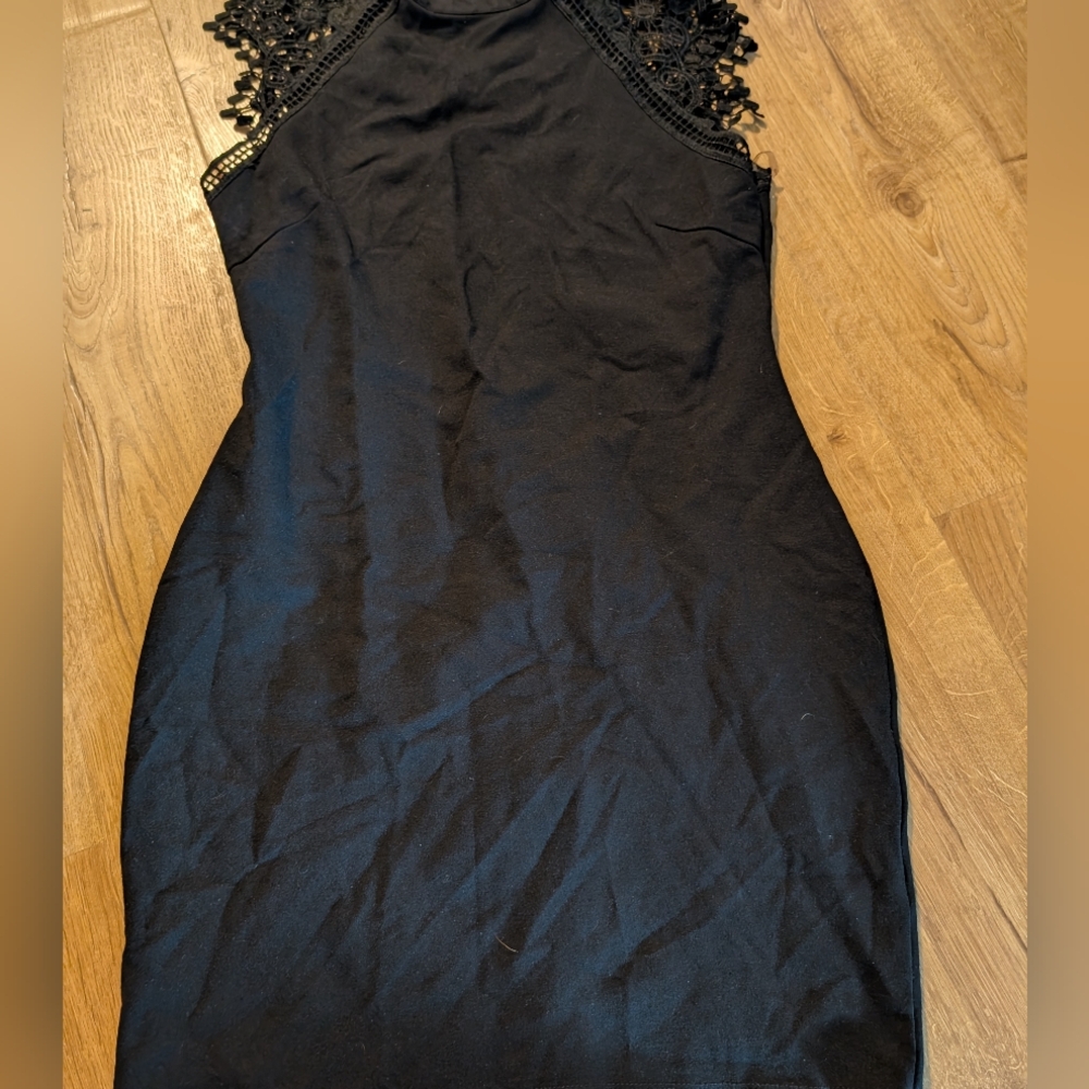 EUC‎ Iris Tank Bodycon Dress